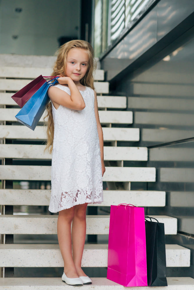 ropa niñas y niños